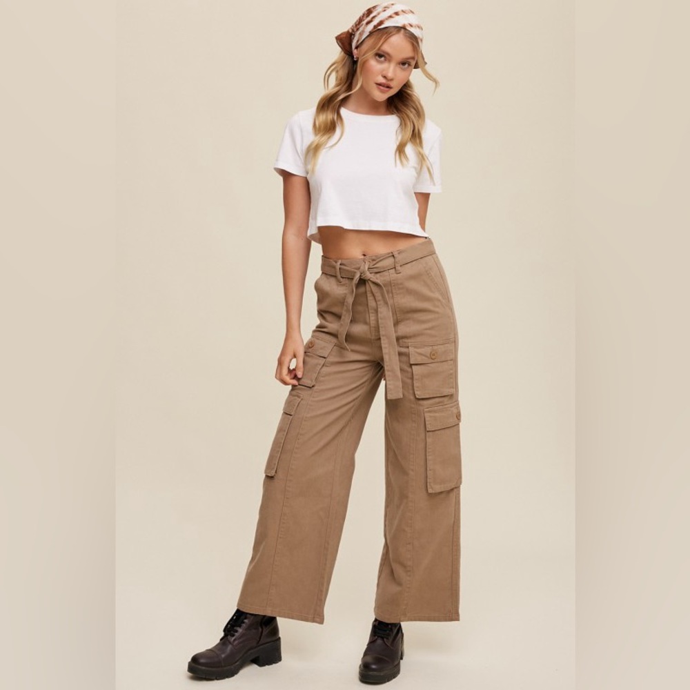 #117 New! 💕Belted Wide Leg Cargo Pants